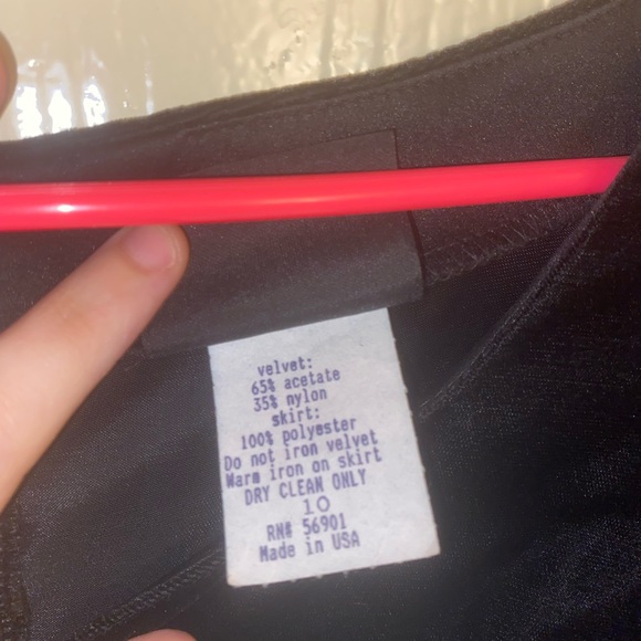 Long black performance dress - Picture 4 of 5